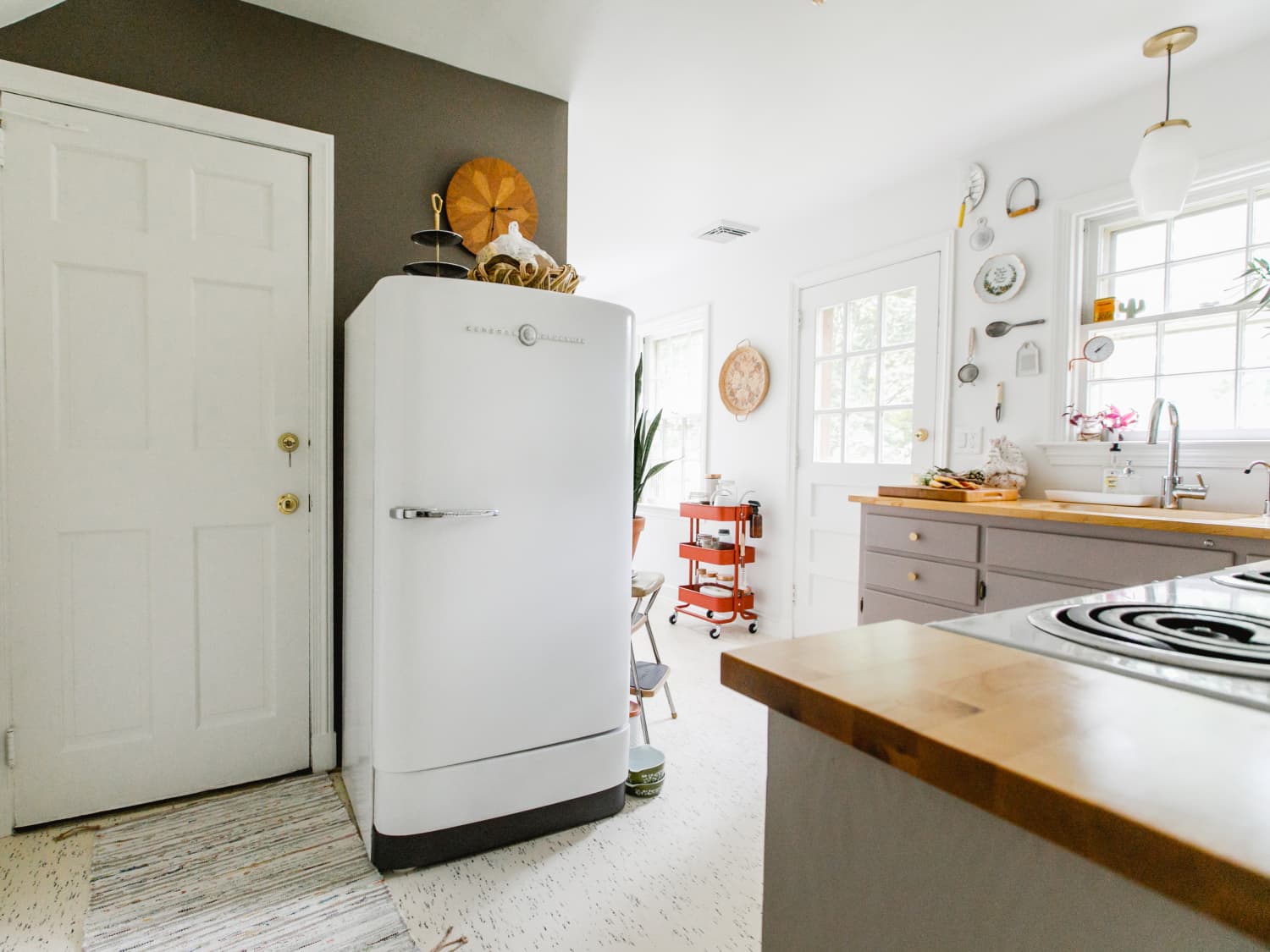 Kitchen with freestanding fridge new arrivals